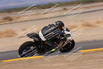 media/Sep-10-2022-SoCal Trackdays (Sat) [[a5bf35bb4a]]/Turn 9 Inside (1215pm)/